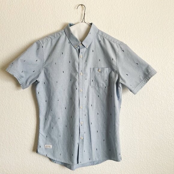 7 Diamonds Men’s Large Short Sleeve Button Up Eiffel Tower Statue Of Liberty - Picture 1 of 9